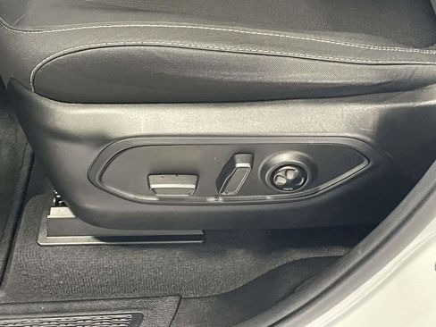 Used 2024 Jeep Grand Cherokee L Laredo image 26