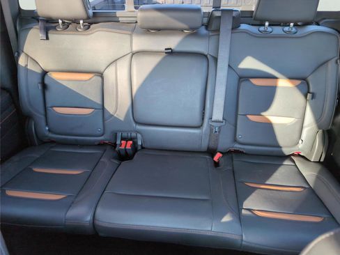 Used 2024 GMC Sierra 2500 AT4 w/ AT4 Premium Plus Package image 26