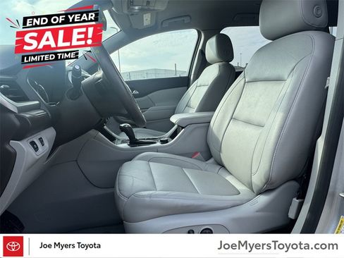 Used 2017 GMC Acadia SLT image 21