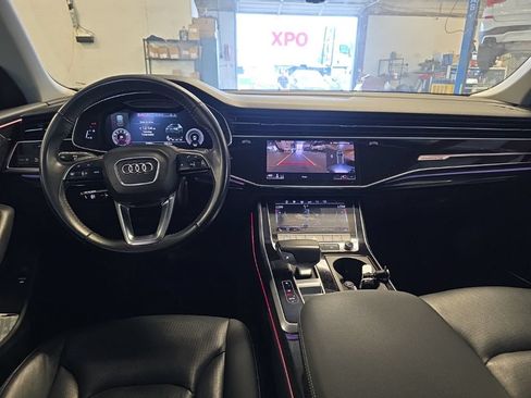 Used 2019 Audi Q8 Premium Plus w/ Premium Plus AWD/4WD image 4