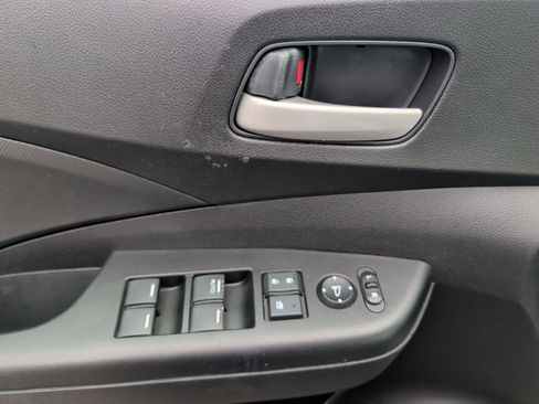 Used 2015 Honda CR-V LX image 10