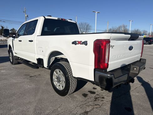 Used 2024 Ford F250 XLT image 6