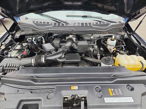 Used 2022 Ford F250 XLT w/ Snow Plow Prep Package image 27