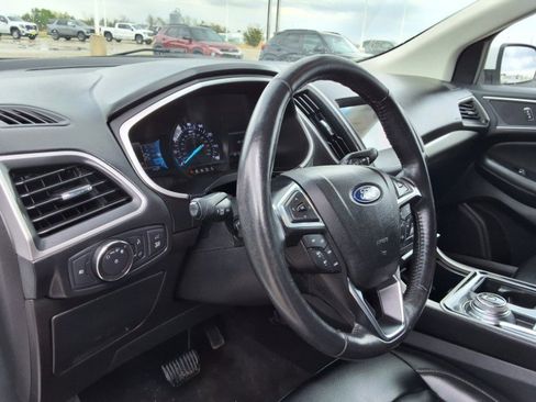 Used 2019 Ford Edge SEL w/ Equipment Group 201A FWD image 10