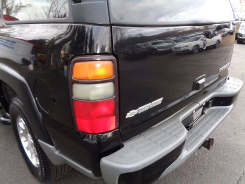 Used 2005 Chevrolet Tahoe Z71 w/ Preferred Equipment Group image 11