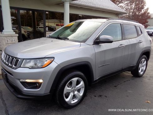 Used 2020 Jeep Compass Latitude w/ Cold Weather Group image 1