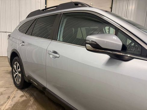 Used 2021 Subaru Outback Premium AWD/4WD image 11