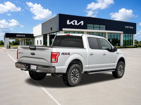 Used 2015 Ford F150 XLT w/ Equipment Group 301A Mid AWD/4WD image 5