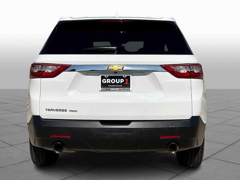 Used 2018 Chevrolet Traverse LS image 4