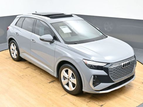 Used 2024 Audi Q4 e-tron Premium AWD/4WD image 44