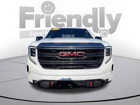 Used 2023 GMC Sierra 1500 AT4 w/ AT4 Premium Package AWD/4WD image 8