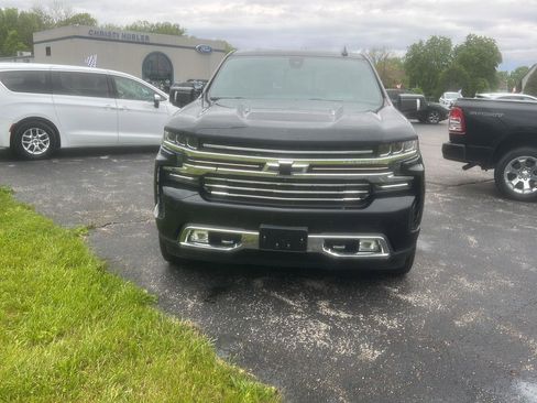 Used 2019 Chevrolet Silverado 1500 High Country w/ Technology Package AWD/4WD image 20