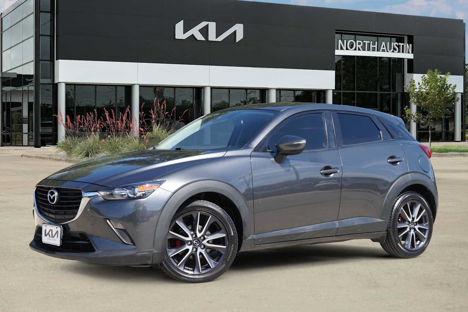 Used 2018 MAZDA CX-3 Touring FWD image 1
