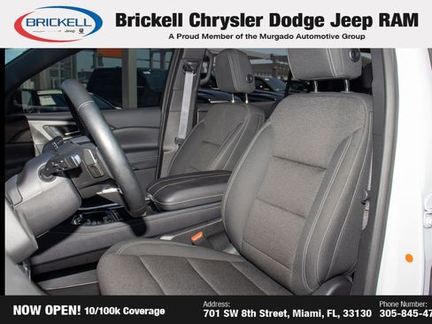 Used 2026 Chevrolet Traverse LT w/ Midnight/Sport Edition FWD image 16