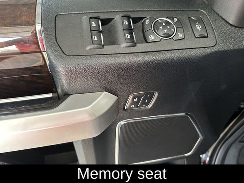 Used 2017 Ford F250 Platinum w/ Platinum Ultimate Package image 12