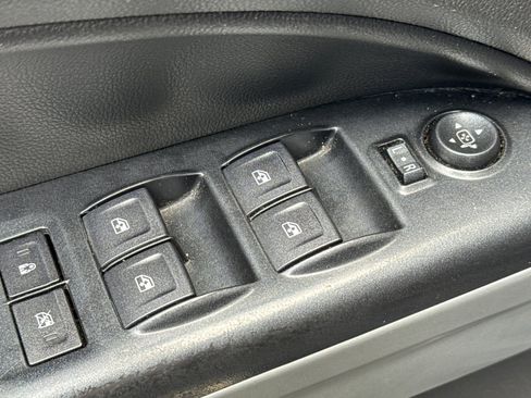 Used 2016 Chevrolet Colorado LT image 13