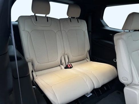 New 2025 Jeep Grand Cherokee L Limited w/ Luxury Tech Group II image 33