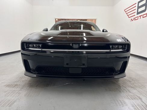 Used 2024 Dodge Charger R/T w/ Plus Group image 4