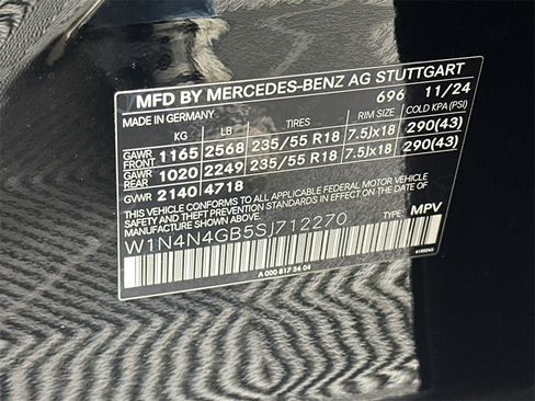 Certified 2025 Mercedes-Benz GLA 250 image 32