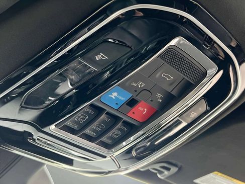 Used 2022 Jeep Grand Wagoneer Series II image 26