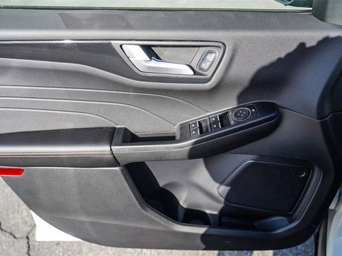 Used 2025 Ford Escape ST-Line w/ Equipment Group 301A image 22