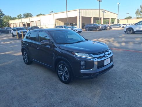 Used 2025 Mitsubishi Outlander Sport SE AWD/4WD image 6