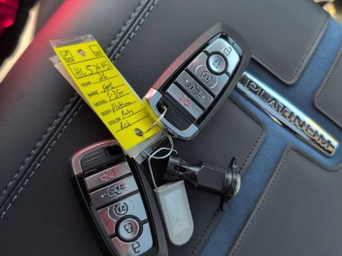 New 2026 Ford F350 Platinum w/ FX4 Off-Road Package image 35