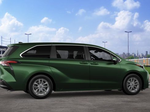 New 2026 Toyota Sienna LE AWD/4WD image 13