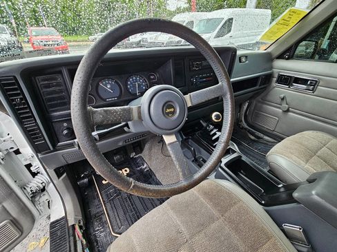 Used 1992 Jeep Comanche 4x4 image 11