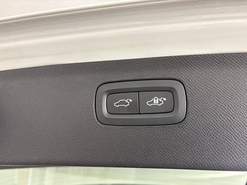 Used 2023 Volvo XC90 B6 Plus w/ Protection Package Premier AWD/4WD image 20
