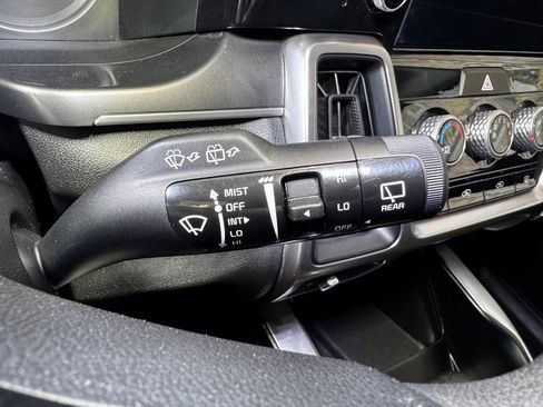 Used 2023 Kia Sorento LX AWD/4WD image 25