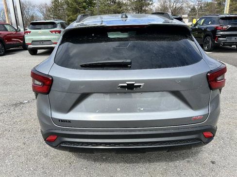 New 2026 Chevrolet Trax RS image 4