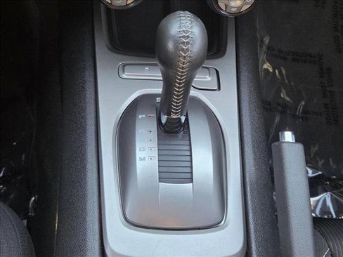 Used 2014 Chevrolet Camaro LT image 12