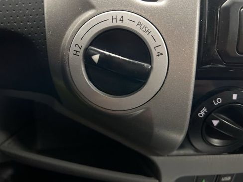 Used 2013 Toyota Tacoma 4x4 Double Cab w/ TRD Off-Road Pkg image 22