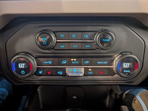 Used 2024 Ford Bronco Wildtrak image 21