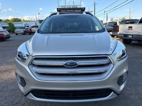 Used 2018 Ford Escape SE w/ SE Sync 3 Package image 4