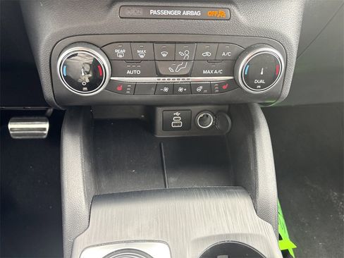 Used 2024 Ford Escape ST-Line image 34