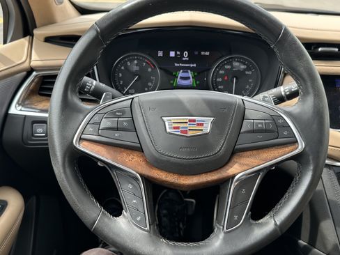 Used 2021 Cadillac XT5 Sportv w/ Platinum Package AWD/4WD image 19