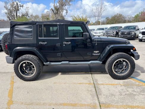 Used 2014 Jeep Wrangler Unlimited Sahara w/ Max Tow Package AWD/4WD image 6