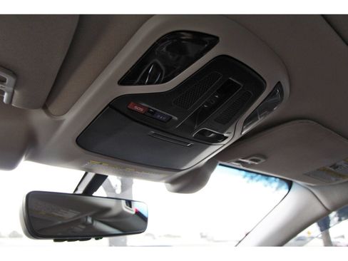 Used 2022 Subaru Outback Touring AWD/4WD image 22