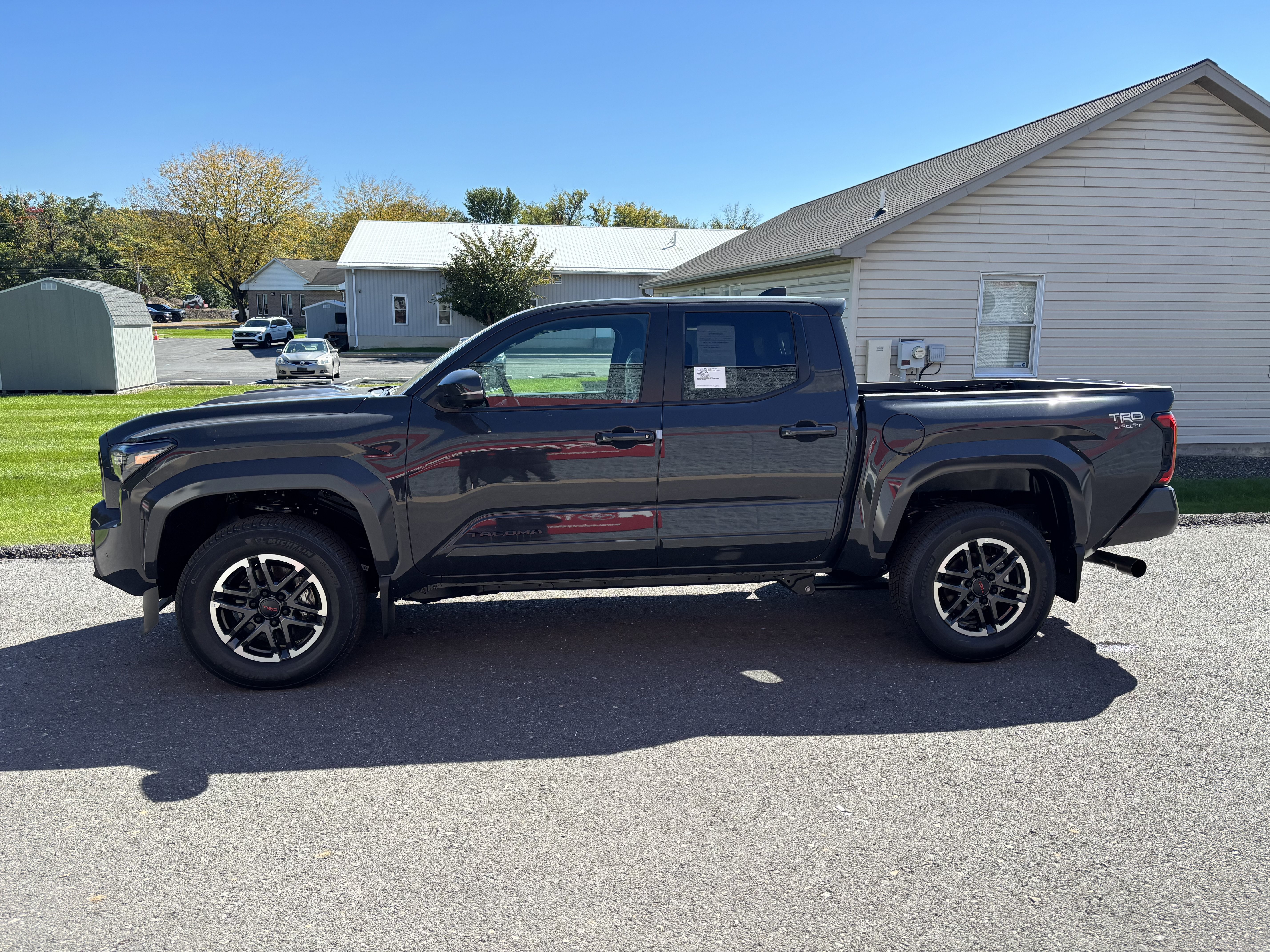 Certified 2026 Toyota Tacoma TRD Sport w/ TRD Sport Premium Package AWD/4WD image 6