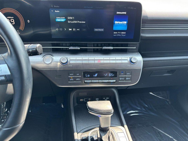 Used 2025 Hyundai Kona SEL AWD/4WD image 16