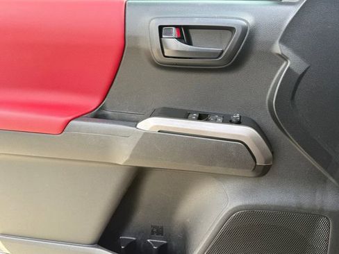 Used 2023 Toyota Tacoma SR5 RWD image 19