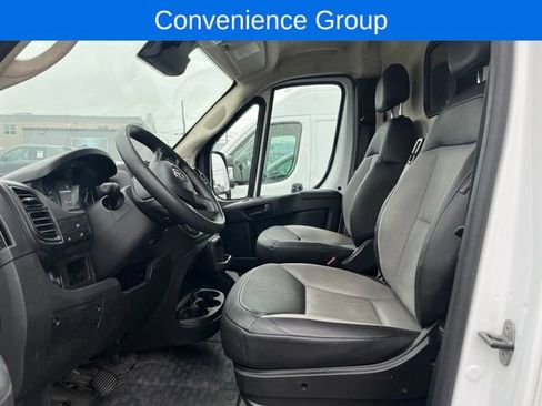 Used 2025 RAM ProMaster 2500 w/ Convenience Group FWD image 7