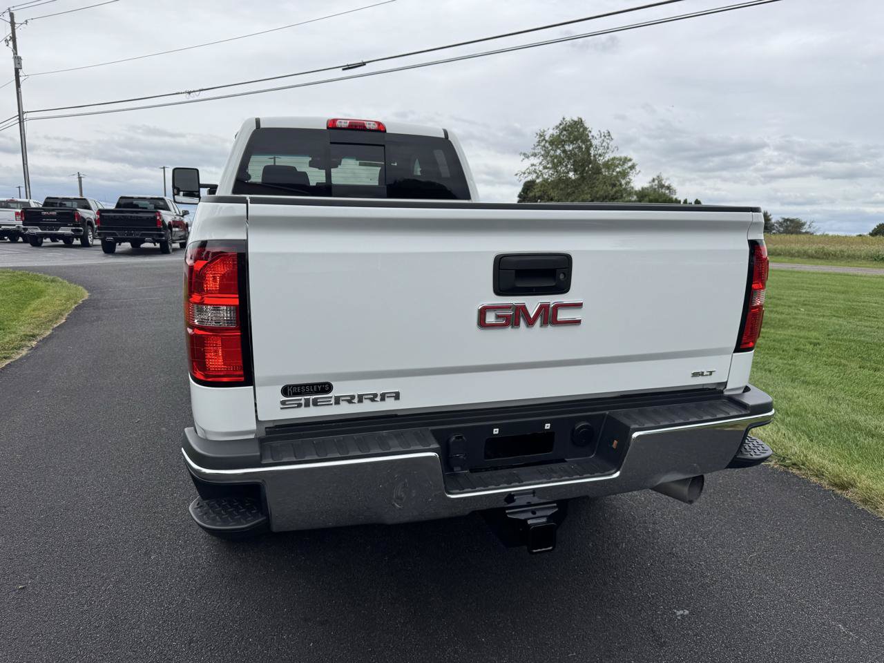 Used 2016 GMC Sierra 3500 SLT w/ Suspension Package, Off-Road AWD/4WD image 5