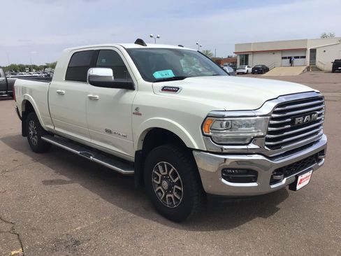 Used 2019 RAM 2500 Limited w/ Cold Weather Group AWD/4WD image 4