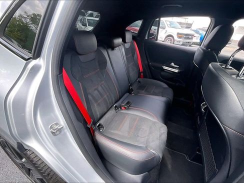 Used 2023 Mercedes-Benz GLA 35 AMG 4MATIC image 23