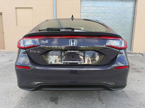 Used 2024 Honda Civic EX-L image 5