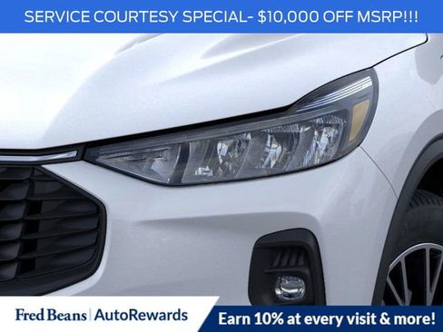 New 2025 Ford Escape SE image 21