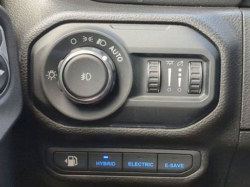 Certified 2022 Jeep Wrangler Unlimited Sahara w/ Cold Weather Group AWD/4WD image 26